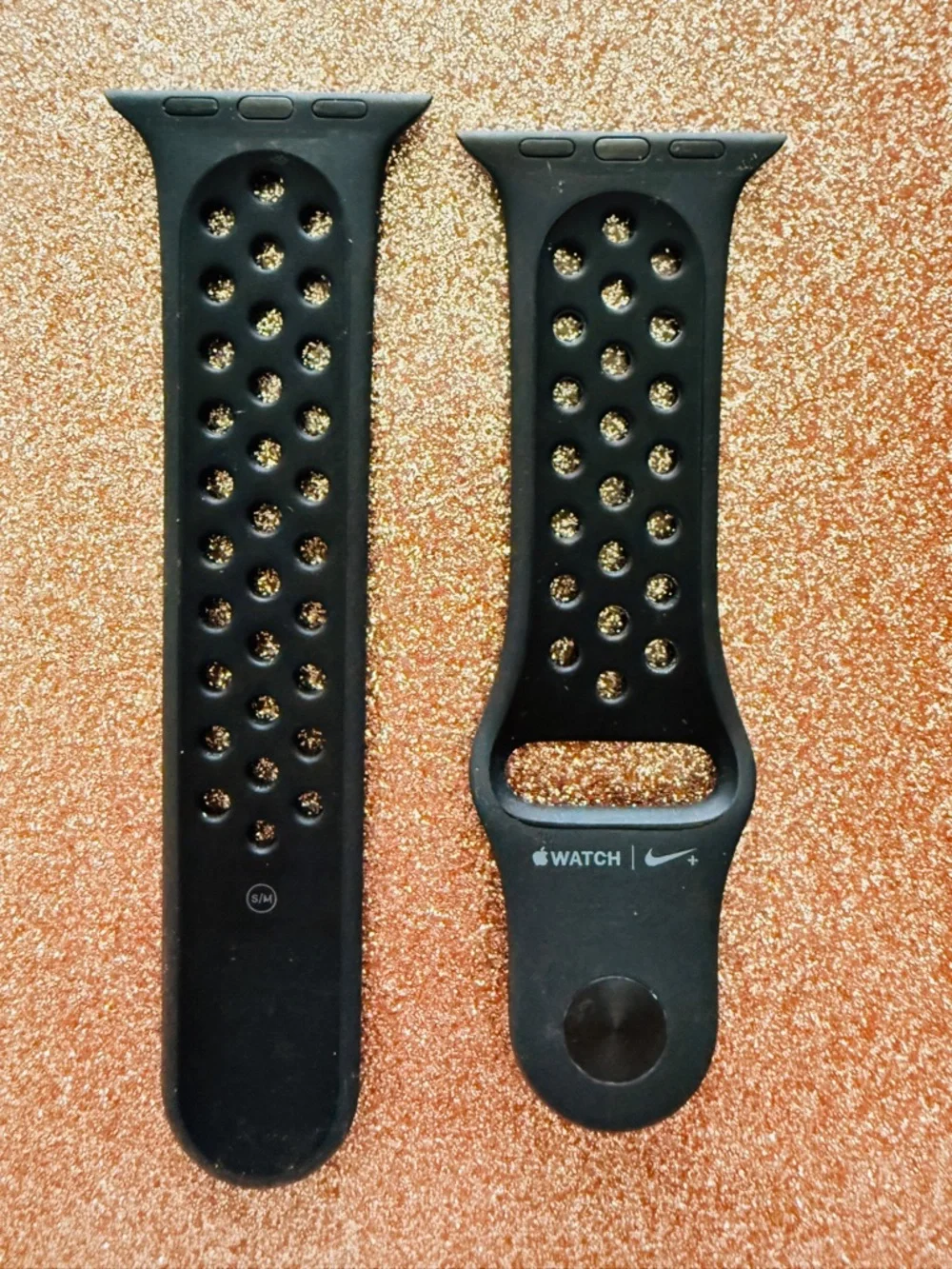 Apple Black Nike Perforated Sport Band - S/M